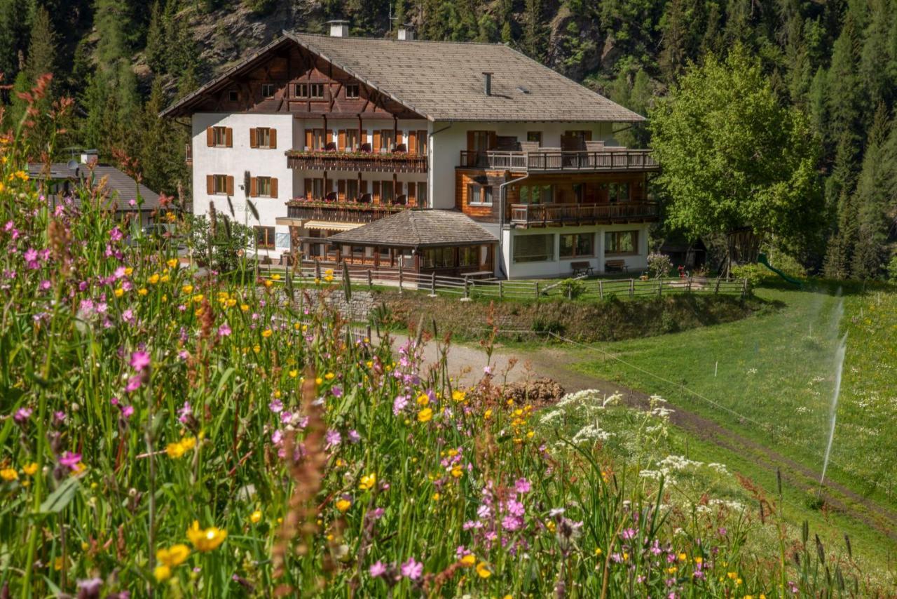 Hotel Ultnerhof Santa Gertrude Exterior photo