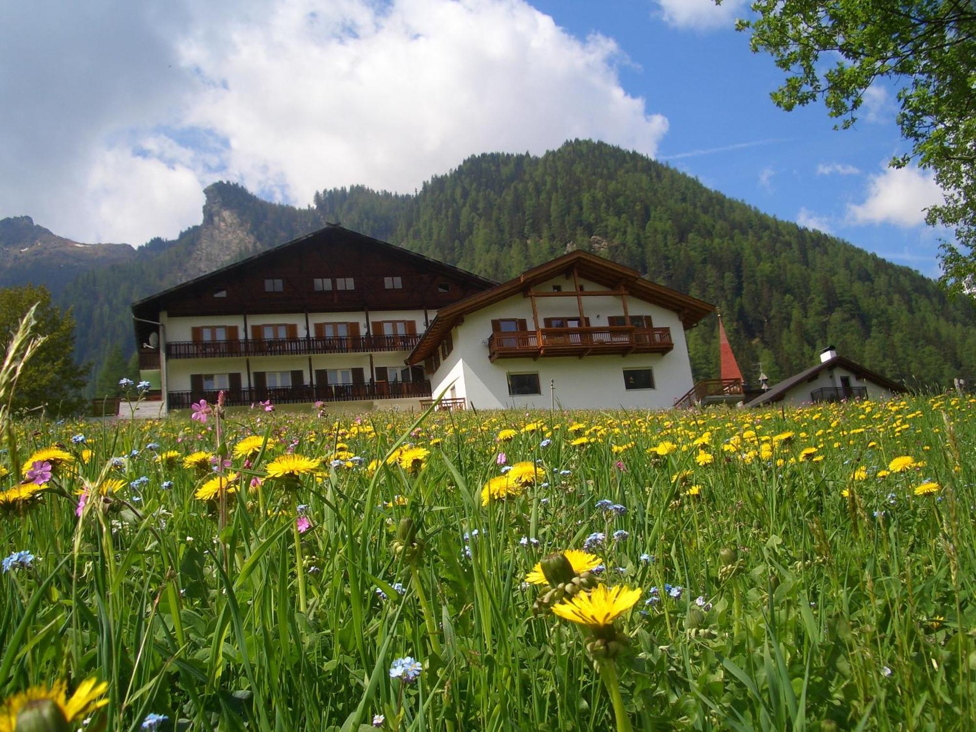 Hotel Ultnerhof Santa Gertrude Exterior photo